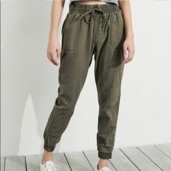 Hollister Olive Green Joggers - Picture 1 of 2